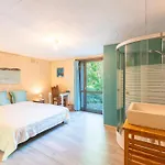 La Romarine Mondragon